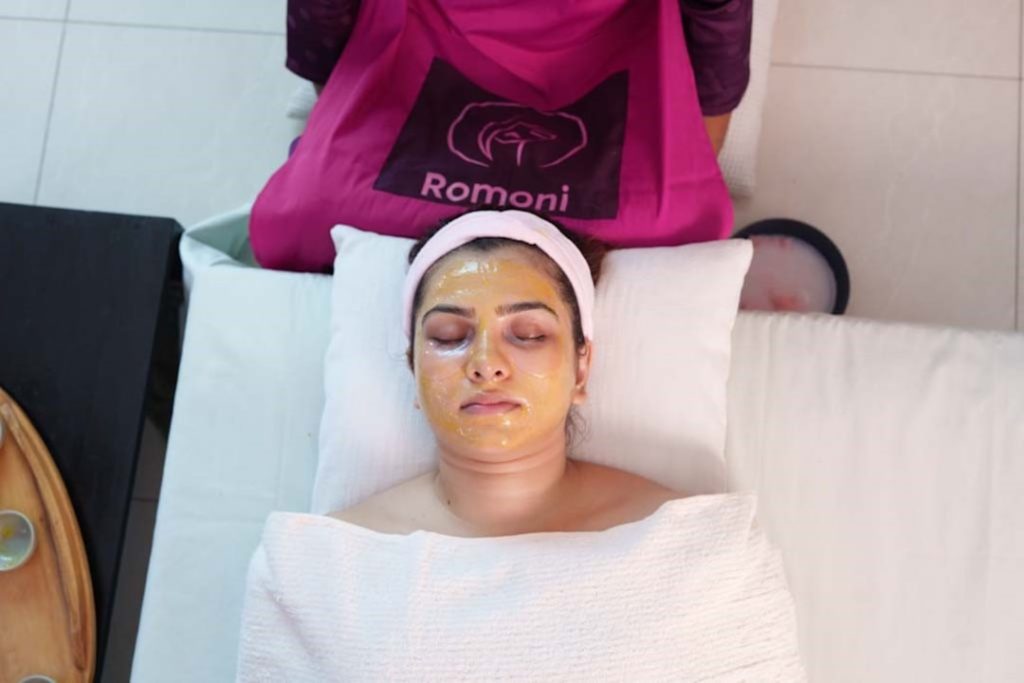 testimonial-skip-04 24k gold facial, for more details visit our profile.